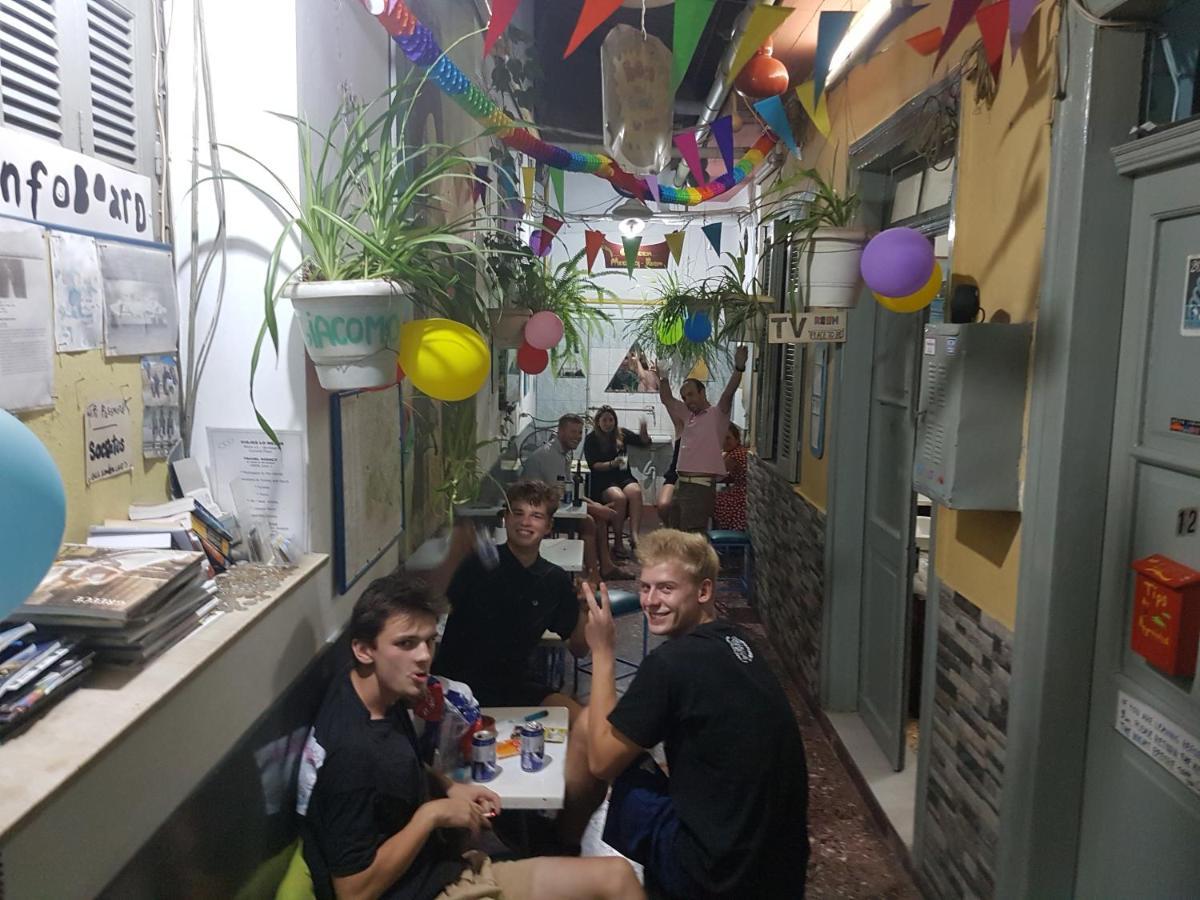 Pagration Youth Hostel Athens Ngoại thất bức ảnh