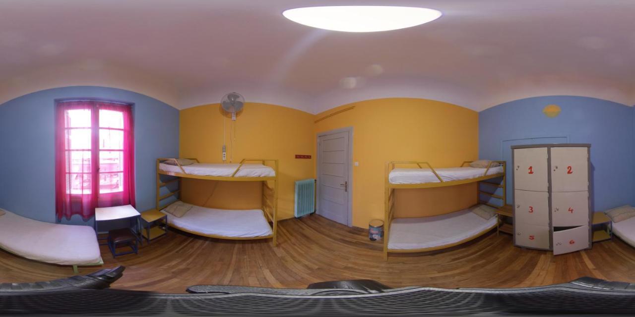 Pagration Youth Hostel Athens Ngoại thất bức ảnh