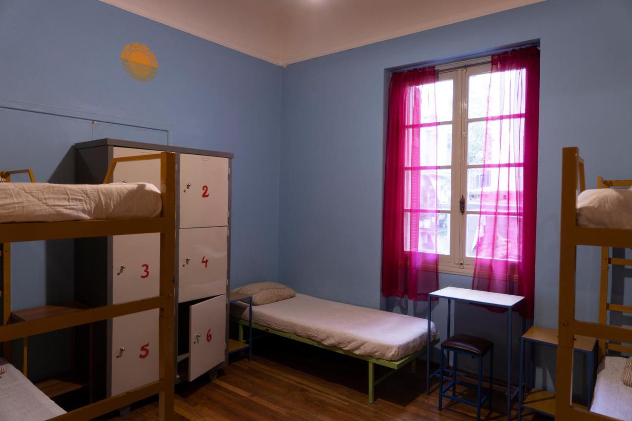 Pagration Youth Hostel Athens Ngoại thất bức ảnh