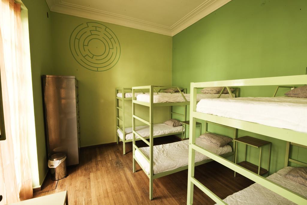 Pagration Youth Hostel Athens Ngoại thất bức ảnh