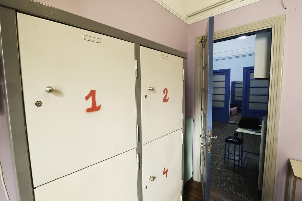 Pagration Youth Hostel Athens Ngoại thất bức ảnh