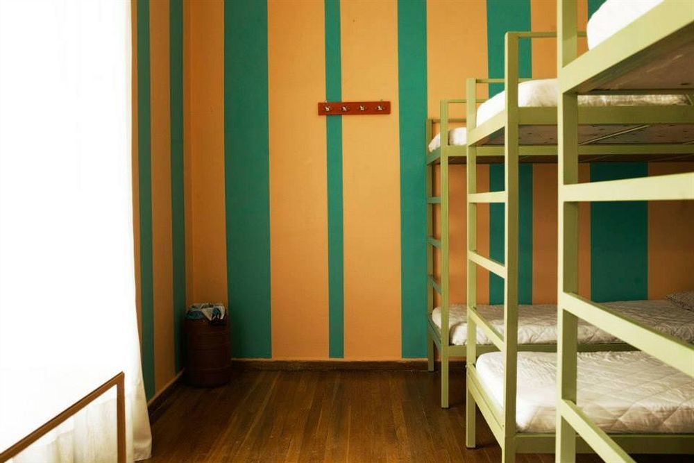 Pagration Youth Hostel Athens Ngoại thất bức ảnh