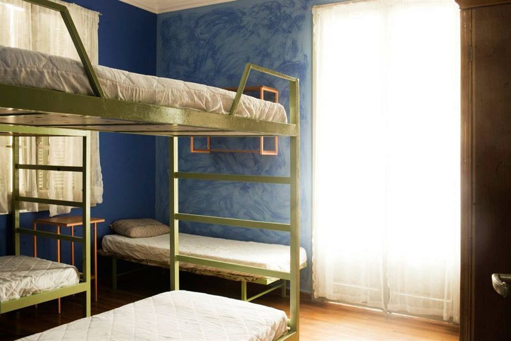 Pagration Youth Hostel Athens Ngoại thất bức ảnh